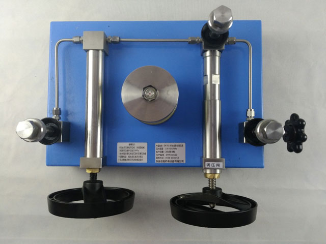 DY-YL150臺(tái)式手動(dòng)液壓源（0-150MPA）